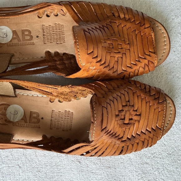 Handmade Genuine Leather Women's Sandals - Picture 5 of 8